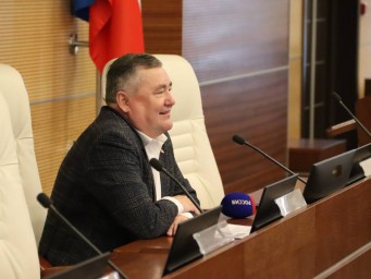 Выборы губернатора и соцподдержка: Валерий Сухих анонсировал повестку заседания парламента края