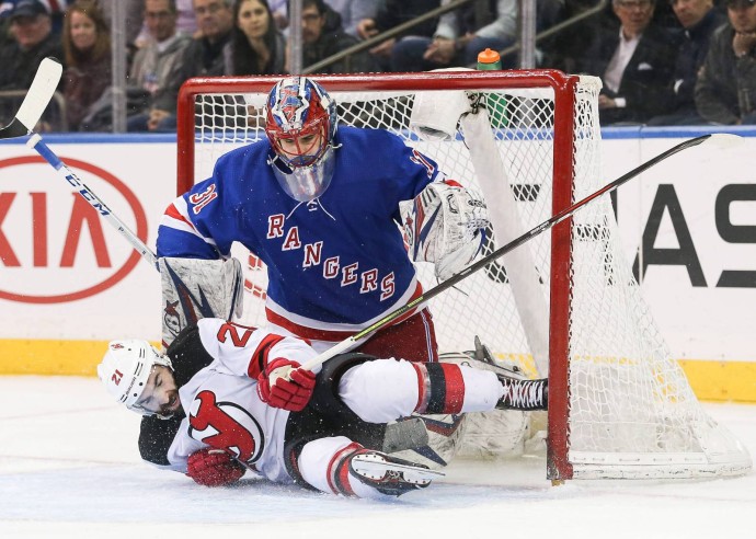 «Он контролирует то, что может»: Тренер «Рейнджерс» оценил игру Шестёркина на старте сезона «Он контролирует то, что может»: Тренер «Рейнджерс» оценил игру Шестёркина на старте сезона