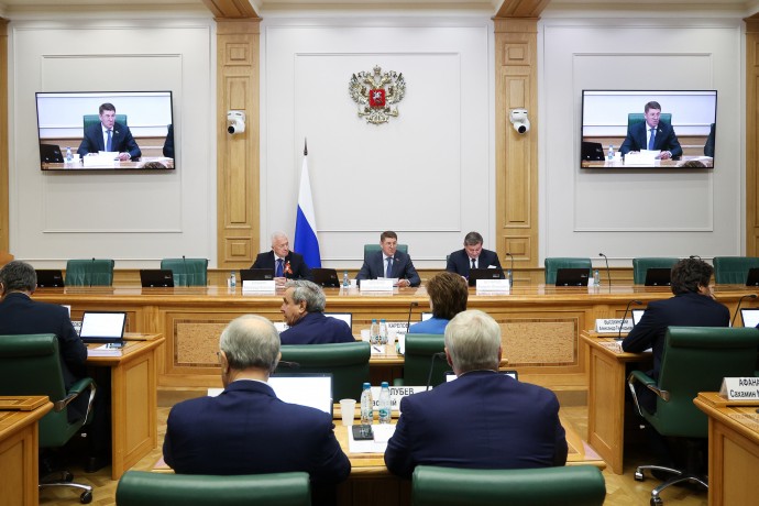 В СФ будут держать на контроле ситуацию с ЖКХ в Волгоградской области