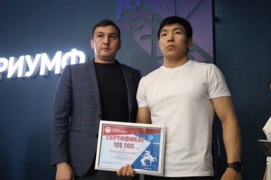 В Якутске чествовали призёров чемпионата России по вольной борьбе
