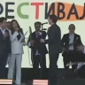На семейном фестивале группа «Пролетарское Танго» пообещала спеть на Большом Смоленском мосту, когда его построят