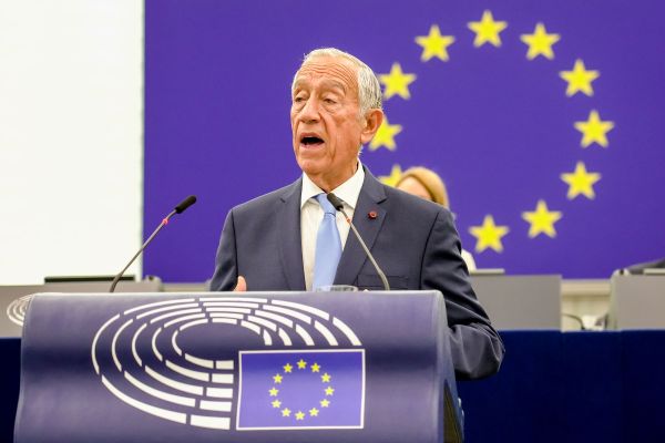 Президент Португалии назвал Дональда Трампа «советским и российским агентом»