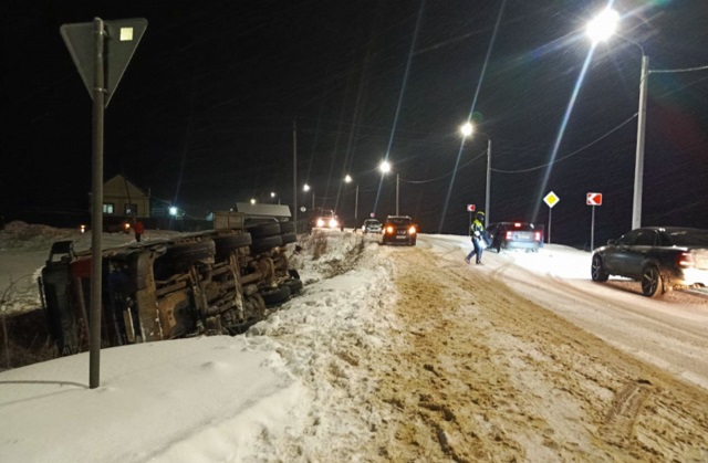 63-летний мужчина опрокинулся на самосвале в Торбеевском районе Мордовии