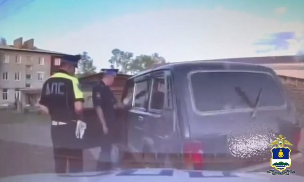 По селу в Бурятии рассекал пьяница на ВАЗе