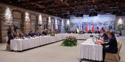 В Стамбуле начались переговоры России и Украины