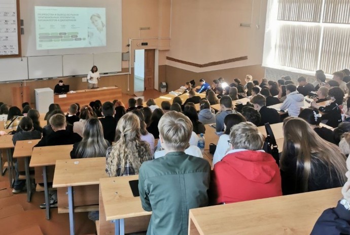 Первокурсникам ЯГТУ представили перспективы работы в Ярославской области Первокурсникам ЯГТУ представили перспективы работы в Ярославской области