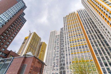 Около 6,3 тысячи москвичей в ЦАО оформили договоры на квартиры в новостройках по программе реновации