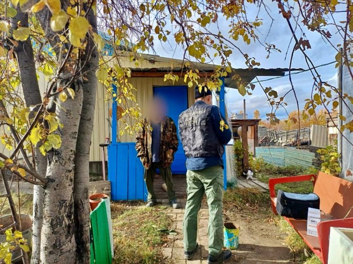 Житель Верхоянского района убил односельчанина ударом ножа в бедро