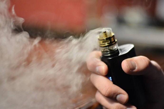 Махонин прокомментировал решение о запрете продажи вейпов в Пермском крае Махонин прокомментировал решение о запрете продажи вейпов в Пермском крае