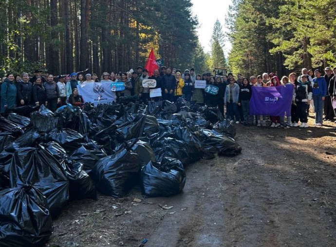 В районе Бурятии около деревни убрали сто тонн мусора