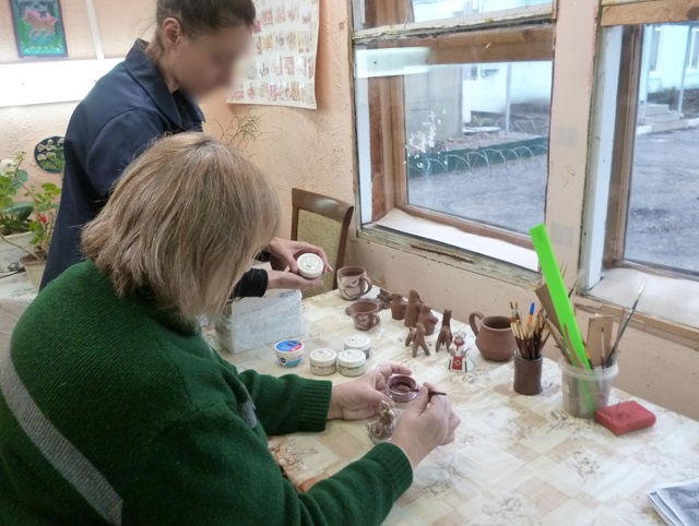 В женской колонии №2 УФСИН по Мордовия прошел мастер-класс по гончарному искусству