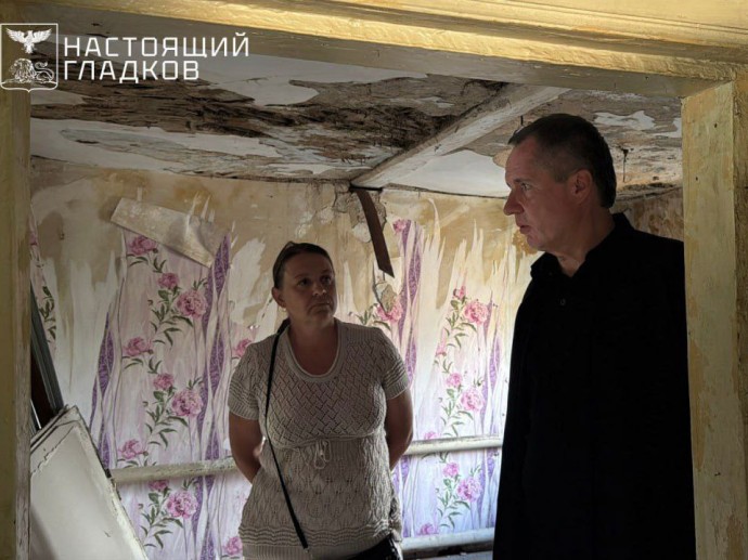 Проблемные дома, которые восстанавливают после обстрелов в Ржевке, посетил Гладков