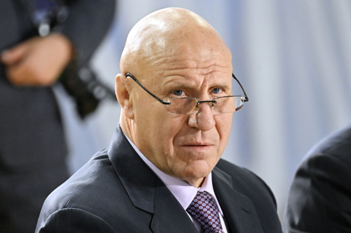 Мамиашвили жёстко раскритиковал девушек-борцов, решивших определить победителя игрой "камень-ножницы-бумага"