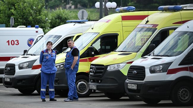 Мужчина пытался покончить с собой в вестибюле станции метро в Москве