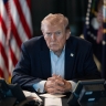 За Трампа помолились в Овальном кабинете