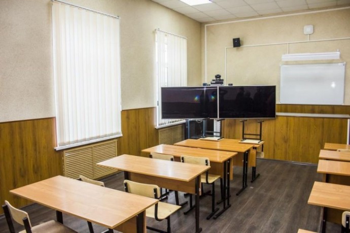 В приморской гимназии ученик едва не устроил пожар