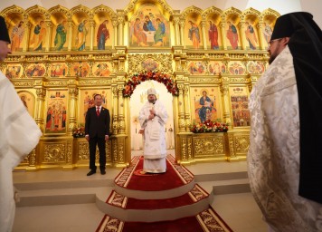 Храм-памятник защитникам Отечества освятили в Якутии в День Победы