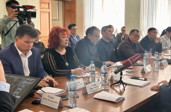 В Улан-Удэ продолжается рассмотрение муниципальных программ