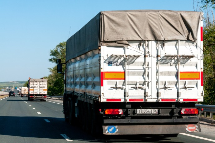 В СФ назвали условия повышения спроса на услуги грузоперевозчиков