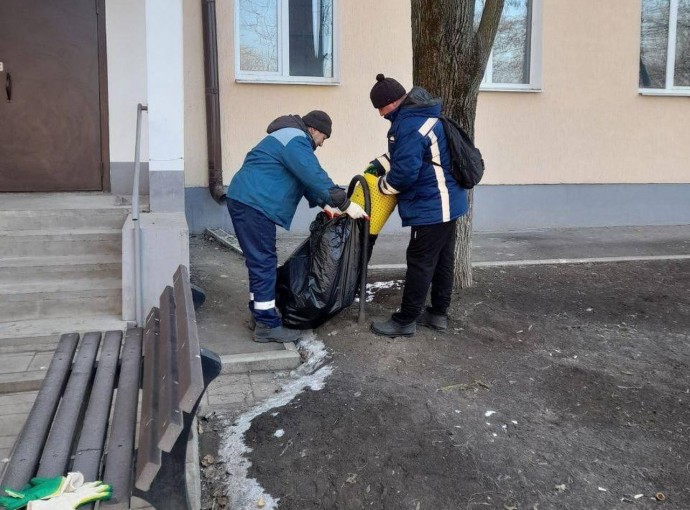 Туляки следят за состоянием дворов в Мариуполе