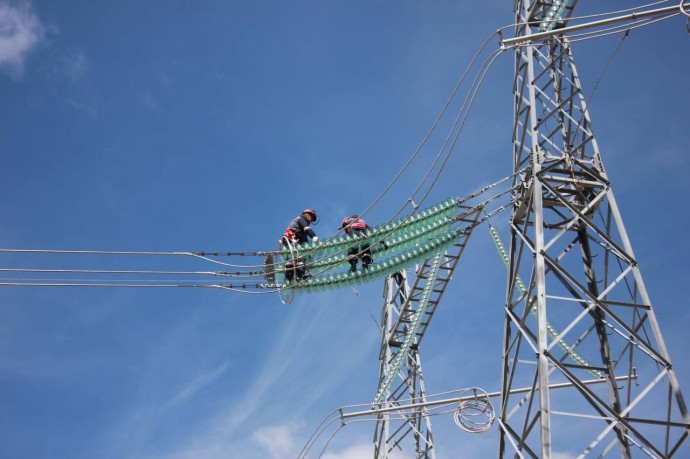 Энергетики усилили защиту ключевых электролиний Ярославской области от непогоды