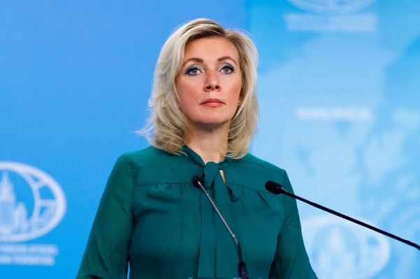 «Сели и дунули»: Захарова прокомментировала поведение Макрона и Мерца