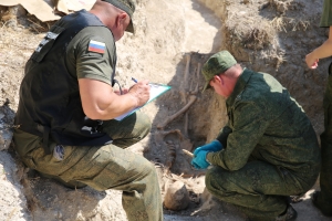 Офицеры СК принимают участие в поднятии останков бойцов Великой Отечественной войны и мирных граждан на территории Бахчисарайского района Республики Крым