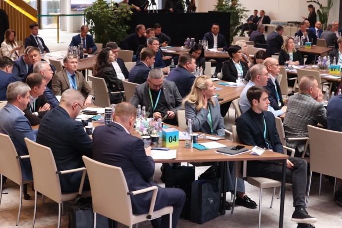 Главы 17 российских регионов изучили лучший мировой опыт в области архитектуры Главы 17 российских регионов изучили лучший мировой опыт в области архитектуры