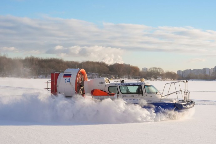 Московские спасатели усилили патрулирование городских рек и водоемов