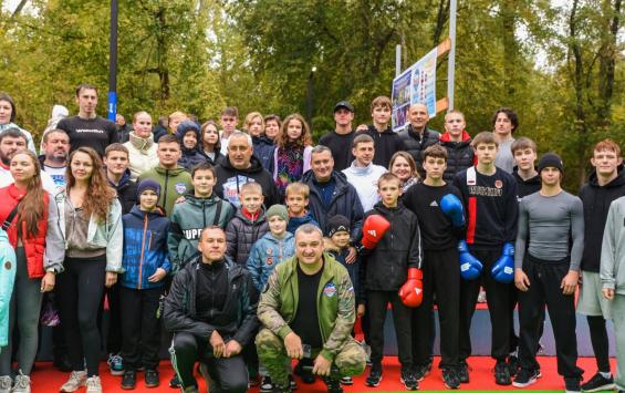 В Курске открыли новую беговую трассу и благоустроили парк «Боева дача» В Курске открыли новую беговую трассу и благоустроили парк «Боева дача»