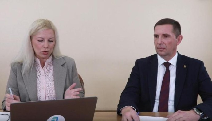 В Пензе начался прямой эфир с главой города Олегом Денисовым В Пензе начался прямой эфир с главой города Олегом Денисовым