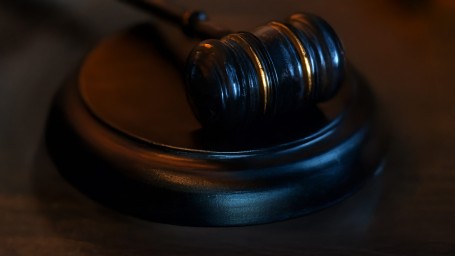 Московский суд заочно отправил под стражу Монеточку*