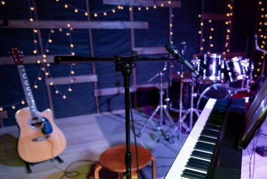 Абонемент на цикл из шести занятий «Студия вокала» (для участников от 15 до 35 лет)