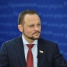 Депутат: Пассажир может потребовать деньги за получасовую задержку рейса