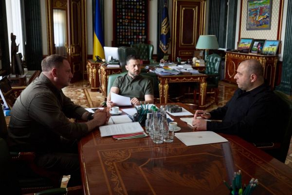 Ермак и Умеров едут в Вашингтон: Зеленский пригрозил России плохими последствиями