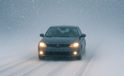 Из-за метели закрыли участок трассы Южно-Сахалинск — Оха и отменили автобусы