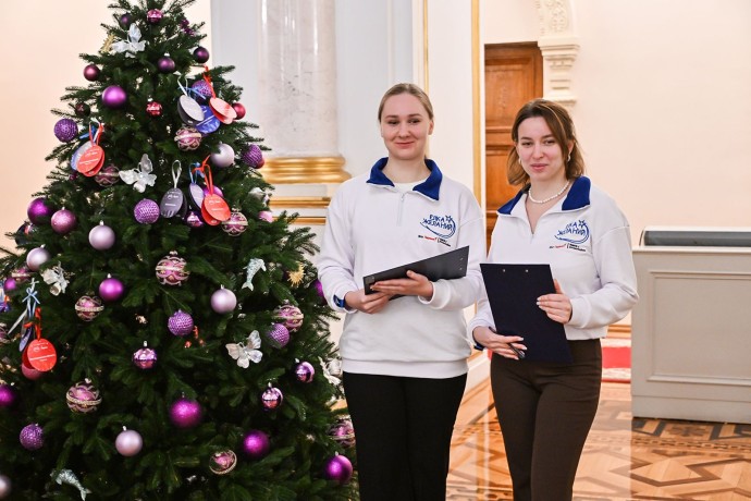 Сергей Собянин принял участие в благотворительной акции «Елка желаний» Сергей Собянин принял участие в благотворительной акции «Елка желаний»