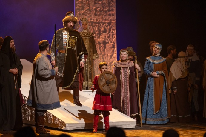 В Русском театре состоялась премьера спектакля об Александре Невском