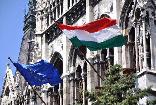 Месть ЕС: заморожен кредитный план для Венгрии на € 16 млрд