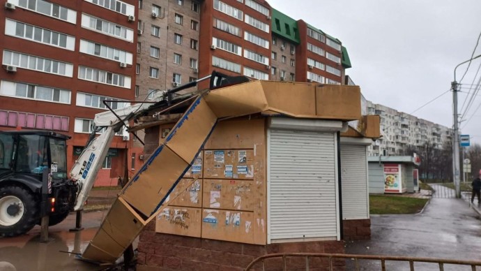 В Уфе снесли еще один незаконный киоск