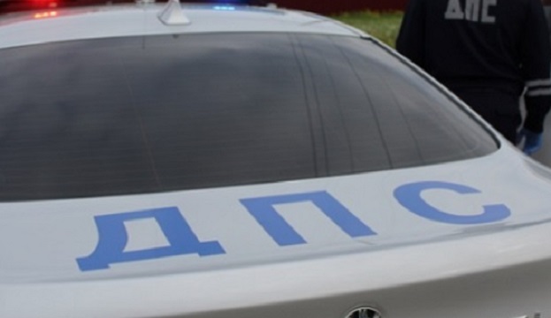 В Атюрьеве водитель протащил на капоте инспектора ДПС, скрылся, но затем явился в прокуратуру