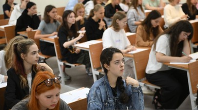 Депутат Бессараб допустила, что в педвузах введут обязательные целевые договоры