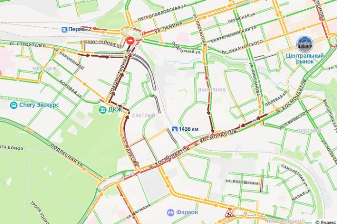 В Перми массовая пробка скопилась на шоссе Космонавтов, улице Малкова и площади Гайдара