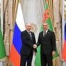 Путин прилетел в Ашхабад