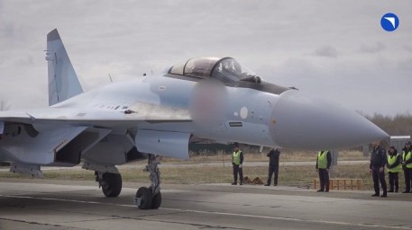 ОАК передала в войска новую партию многофункциональных истребителей Су-35С