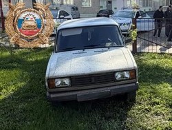 Машина без водителя сбила пенсионерку Машина без водителя сбила пенсионерку