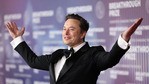 Отец Илона Маска предрекает бизнесу сына возможный крах