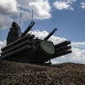 Расчеты ЗРПК "Панцирь-С" круглосуточно контролируют воздушное пространство