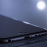Продукция Apple начнет читать переписки пользователей для обучения ИИ