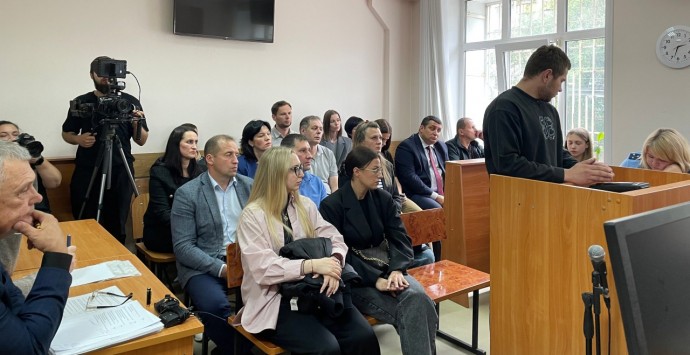 Суд отложил заседание по делу Дубовенко